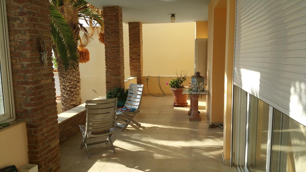 Villa Surf House Artemida  Exterior foto